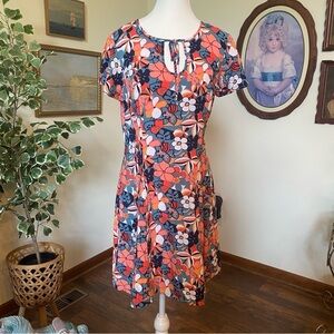 ModCloth • Retro 1960’s Inspired Floral Short Sleeve Dress • Size 10 • EUC